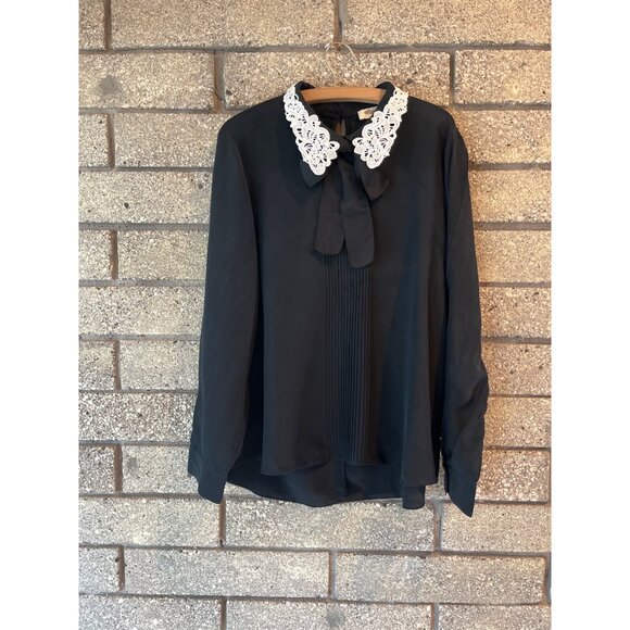 Kate Spade Black Blouse With Lace Collar & Bow Tie Detail 100% Silk - Picture 2 of 10